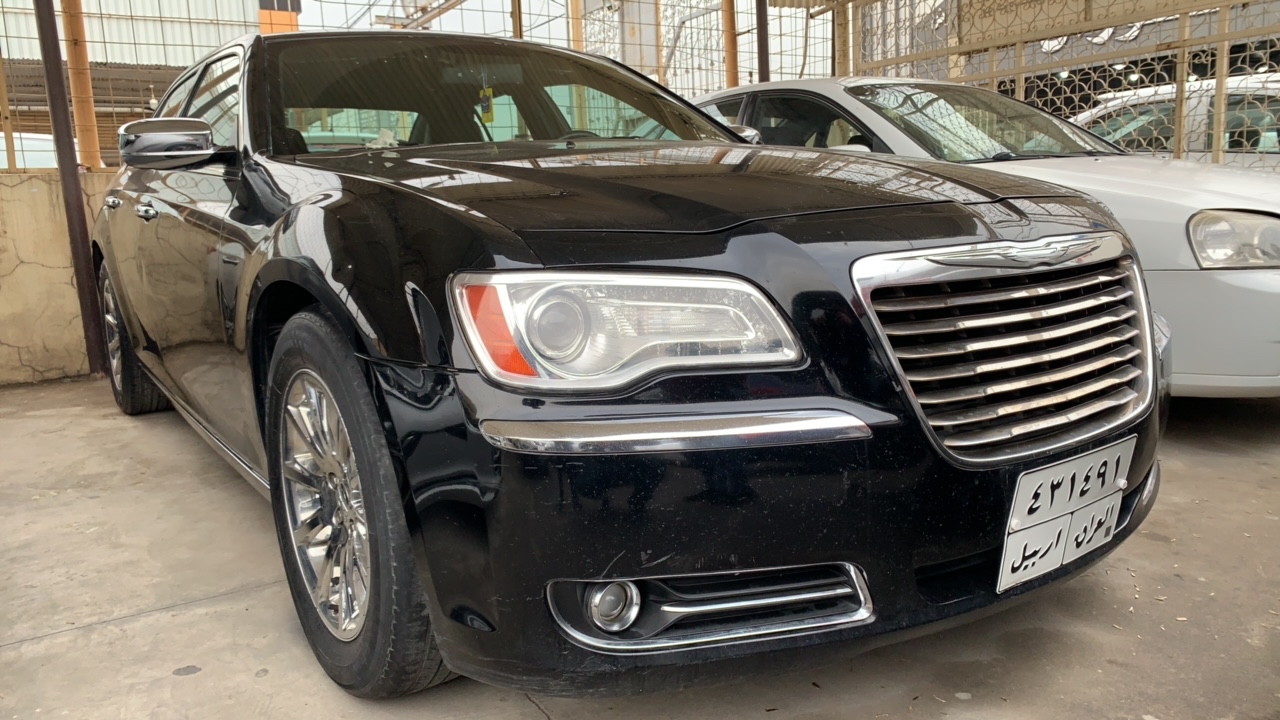 کرایسلەر 300